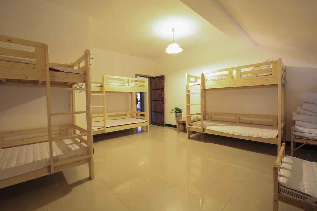 Zerg Backpackers Youth Hostel Сиань Номер фото