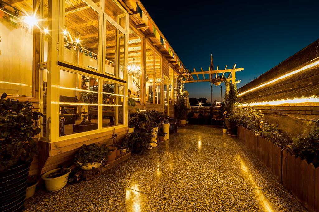Zerg Backpackers Youth Hostel Сиань Экстерьер фото