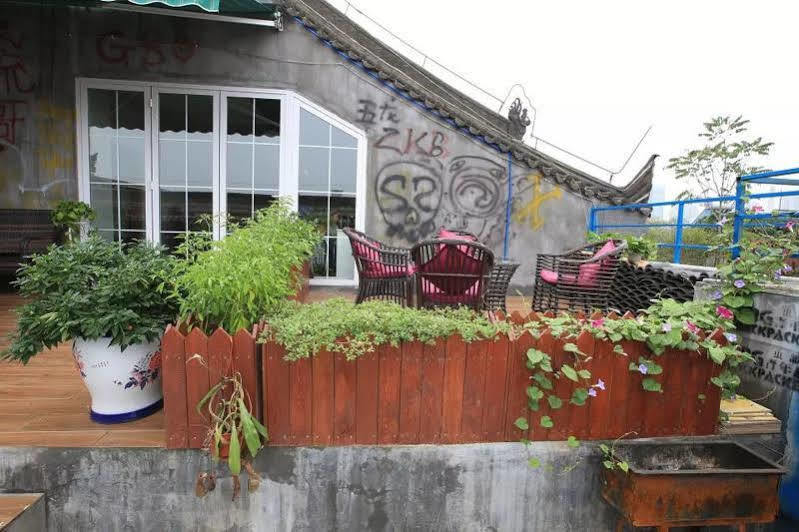 Zerg Backpackers Youth Hostel Сиань Экстерьер фото