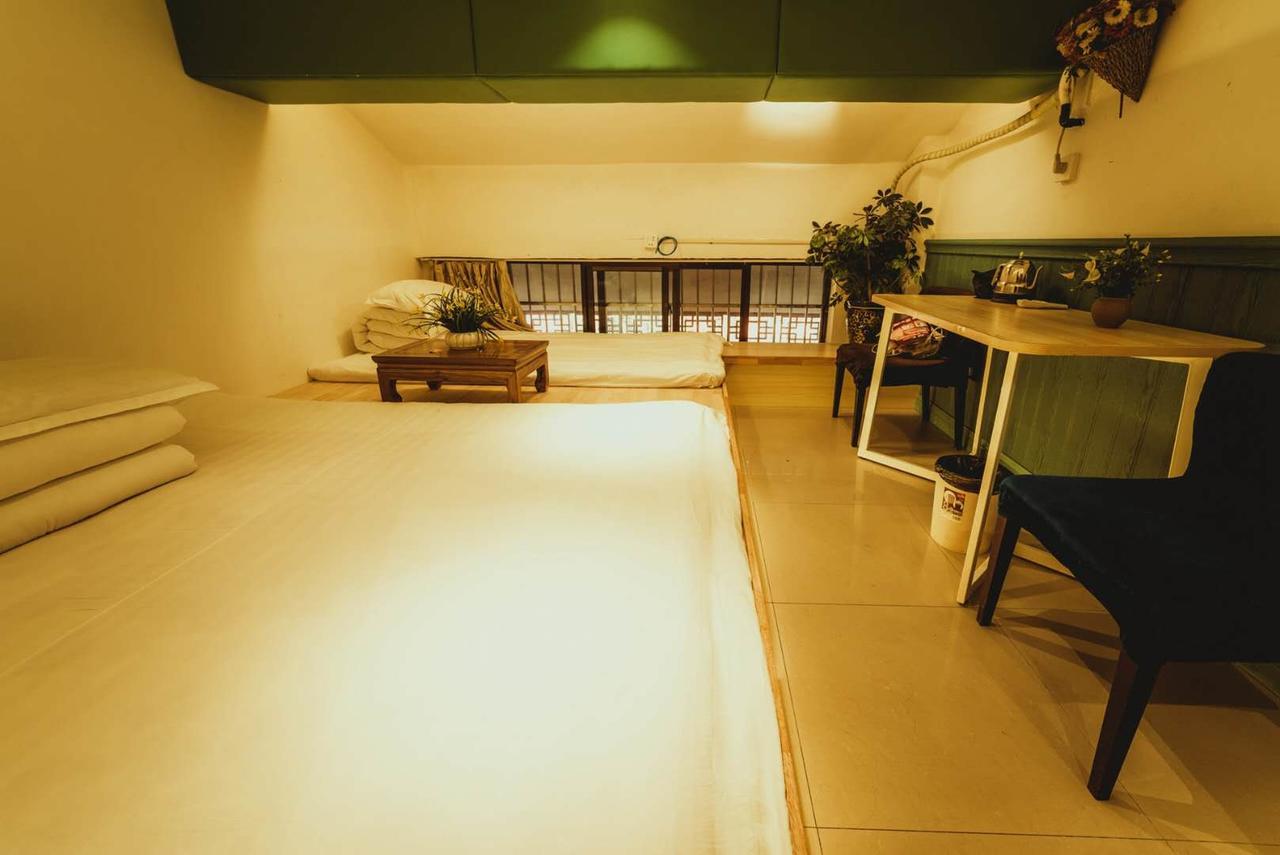 Zerg Backpackers Youth Hostel Сиань Экстерьер фото