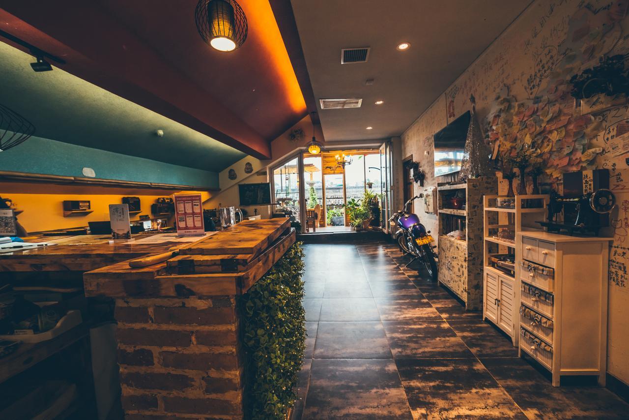 Zerg Backpackers Youth Hostel Сиань Экстерьер фото